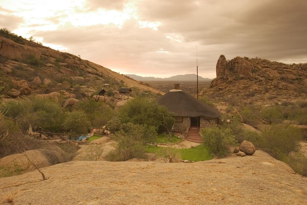 Erongo Wilderness Lodge أومارورو المظهر الخارجي الصورة