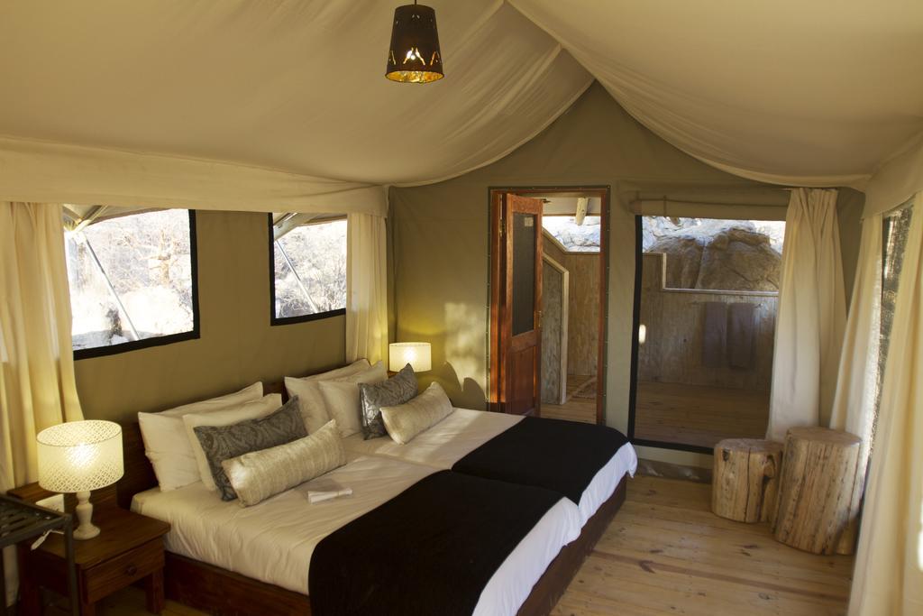Erongo Wilderness Lodge أومارورو المظهر الخارجي الصورة